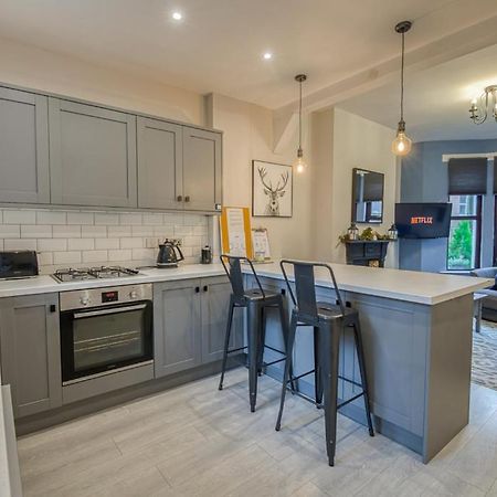Charming City Home, Beside The Serene Ormeau Park Belfast Exteriör bild